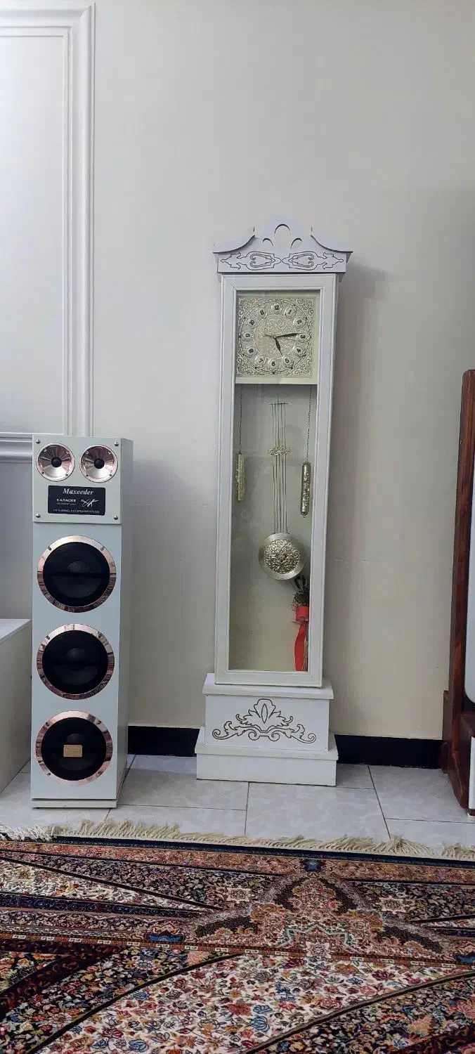 ساعت ایستاده|ساعت|فردیس, فرامرزیه|دیوار