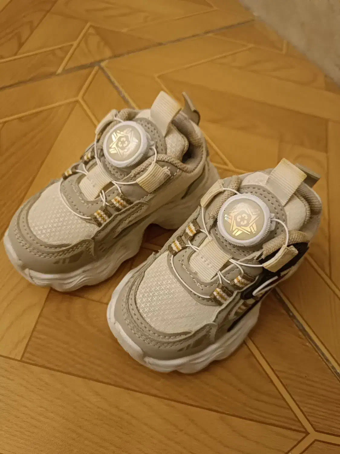 کتونی اسپرت|کفش و لباس بچه|تهران, بازار|دیوار