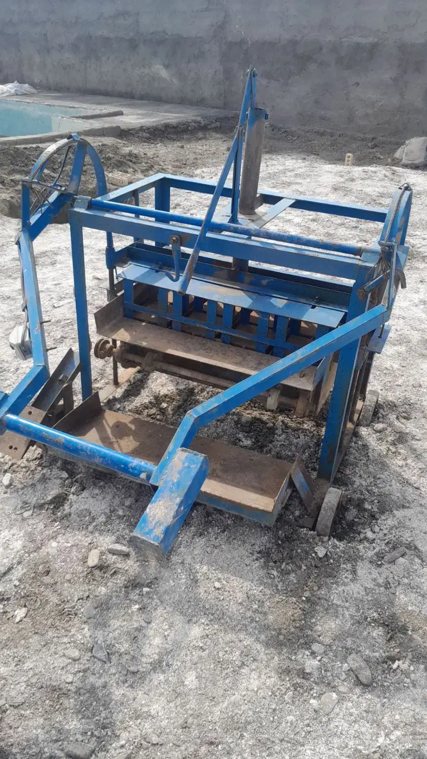 دستگاه بلوکه زنی سالم درحد کم کار|ماشینآلات صنعتی|مشهد, عسگریه|دیوار