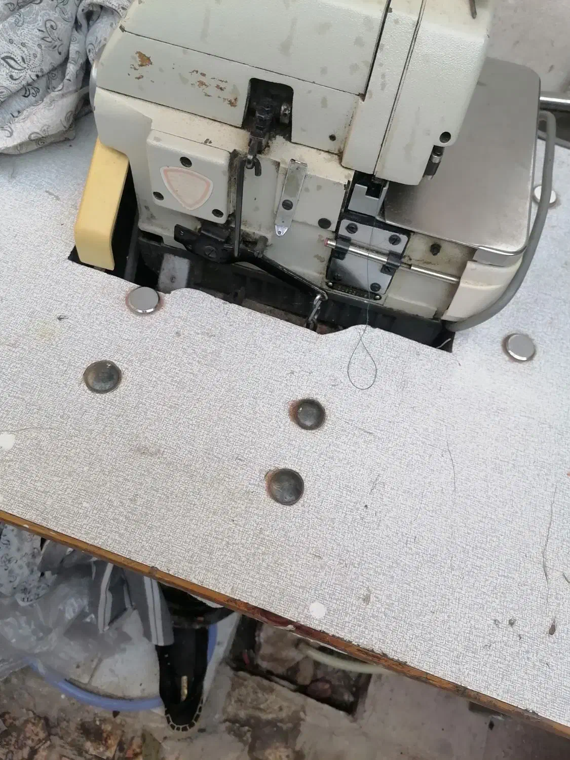 چرخ زیگزال و راستدوز 5 نخ جکوار|چرخ خیاطی و ریسندگی|تهران, سیروس|دیوار