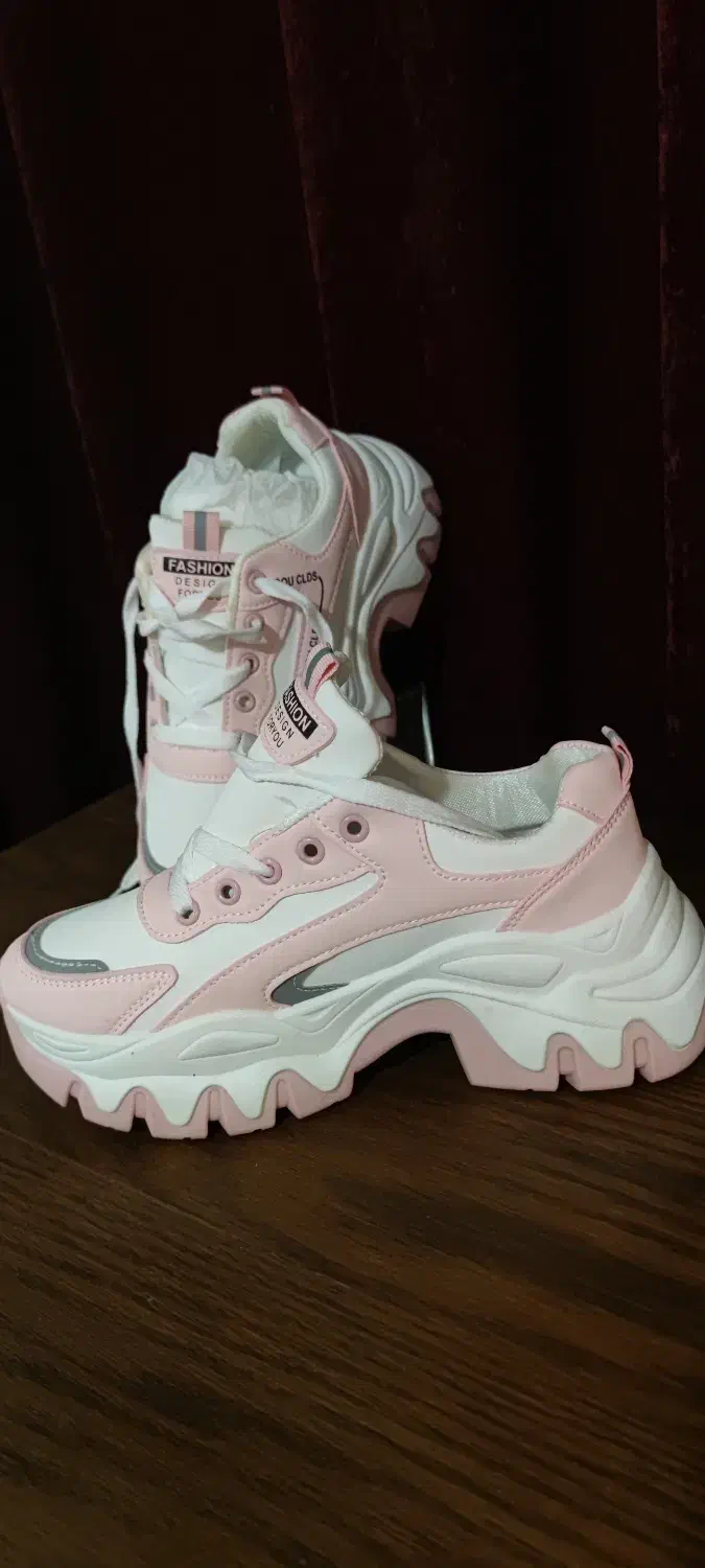 کتونی دخترونه لژدار|کیف، کفش، کمربند|ساری, |دیوار