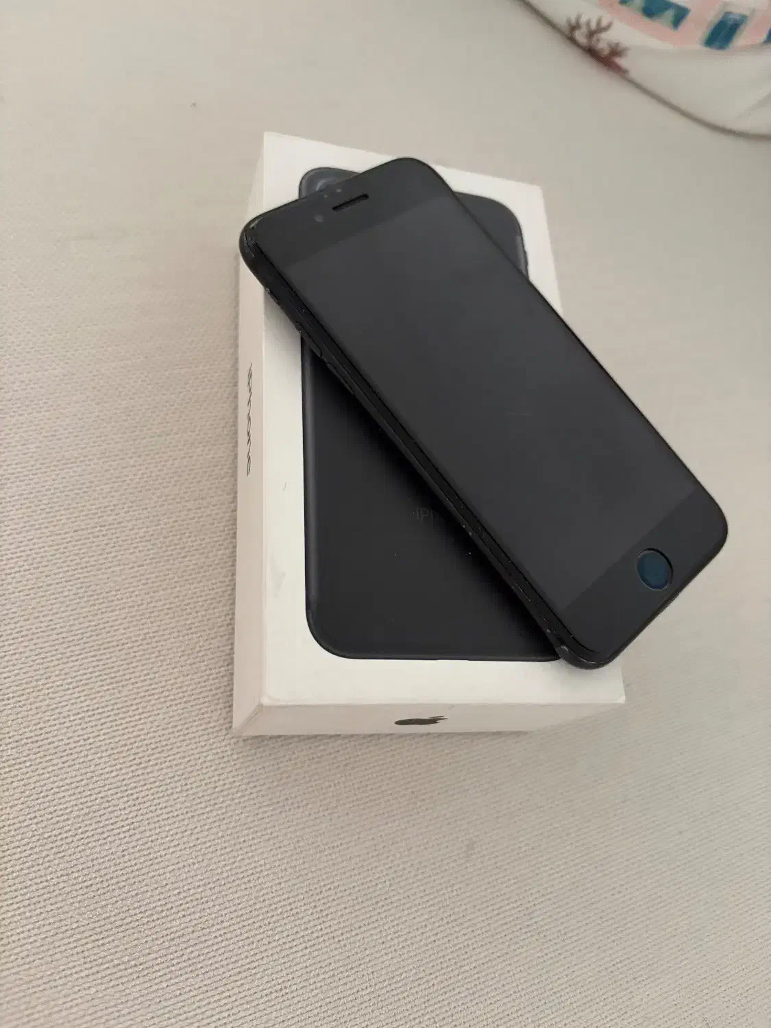 آیفون ۷-iPhone 7 با جعبه|موبایل|تهران, زعفرانیه|دیوار