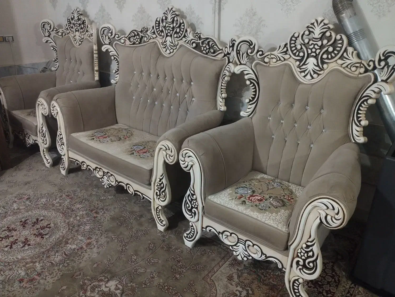 مبل تمیز درحدنو|مبلمان خانگی و میز عسلی|بردسکن, |دیوار