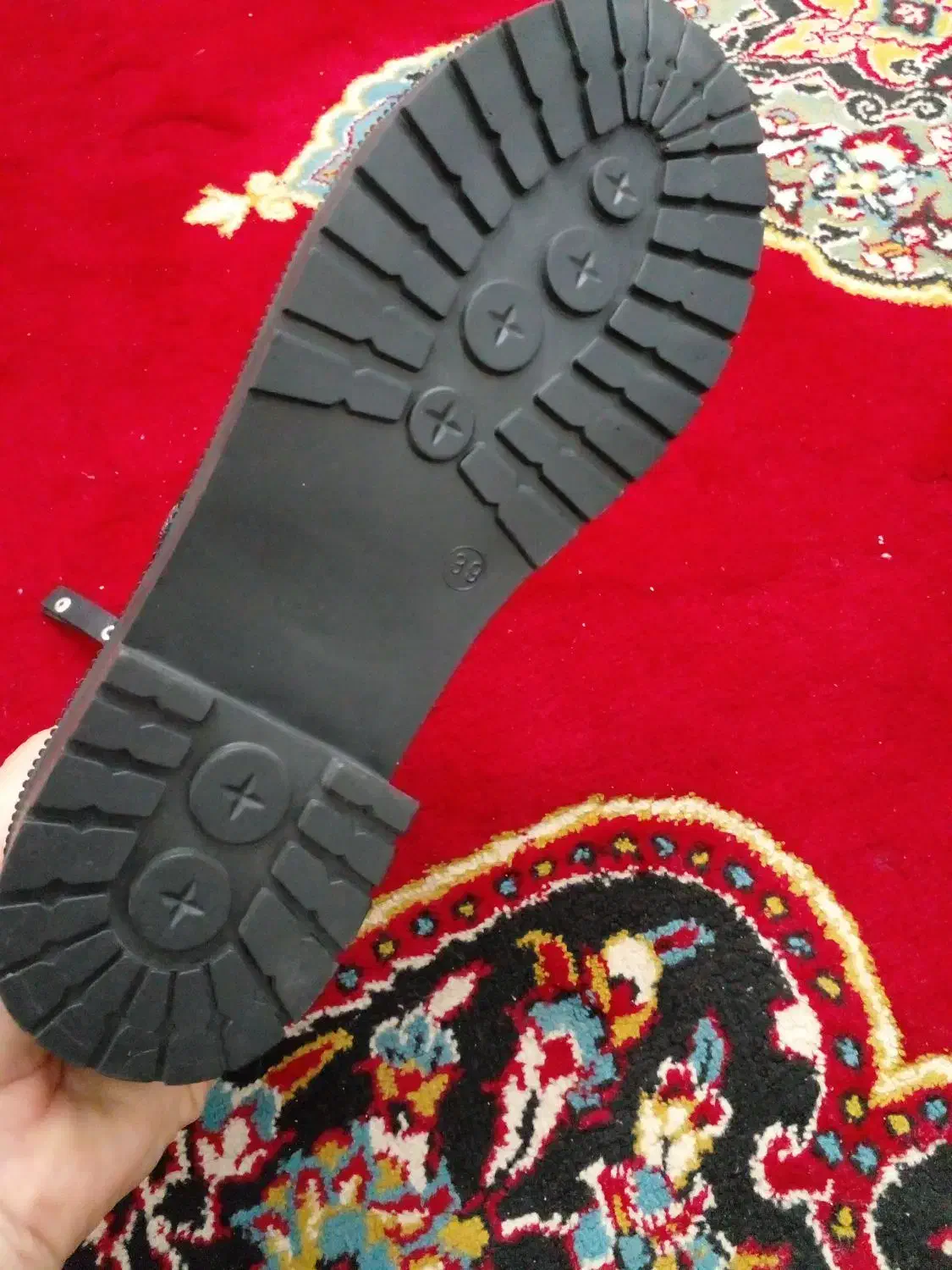 نیم بوت|کیف، کفش، کمربند|شوش, |دیوار