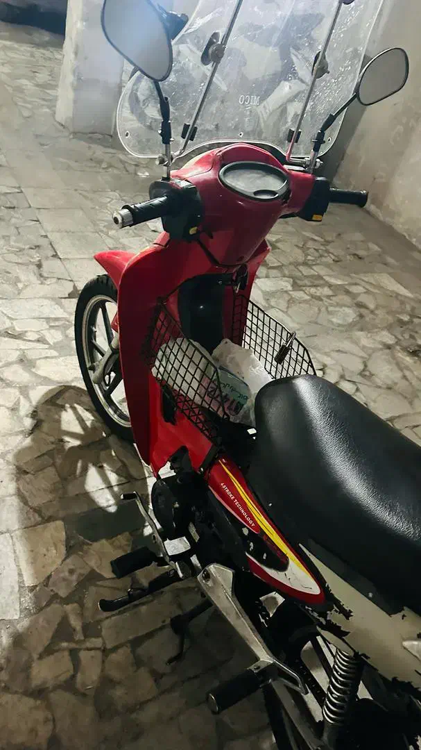 موتور سیکلت طرح ویو هرمز 125 مدل 1390|موتورسیکلت|تهران, حر|دیوار