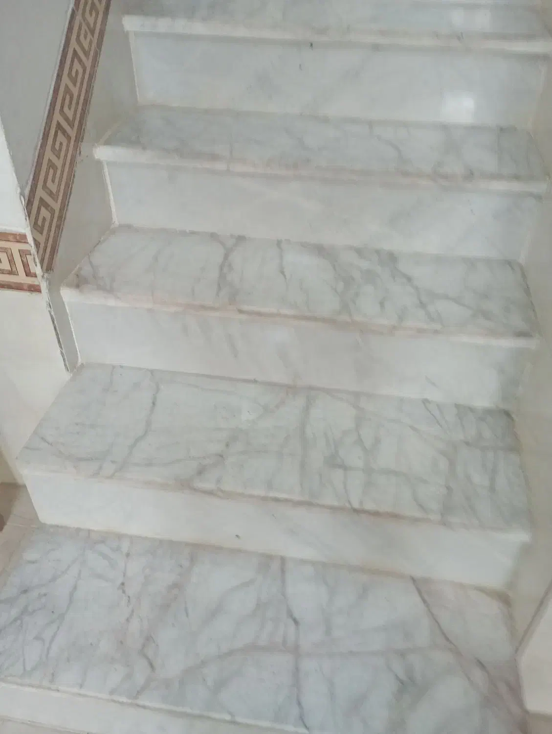 تعمیرات منزل جهت کاشیکاری وسرامیک پله موزاییک|خدمات پیشه و مهارت|فسا, |دیوار