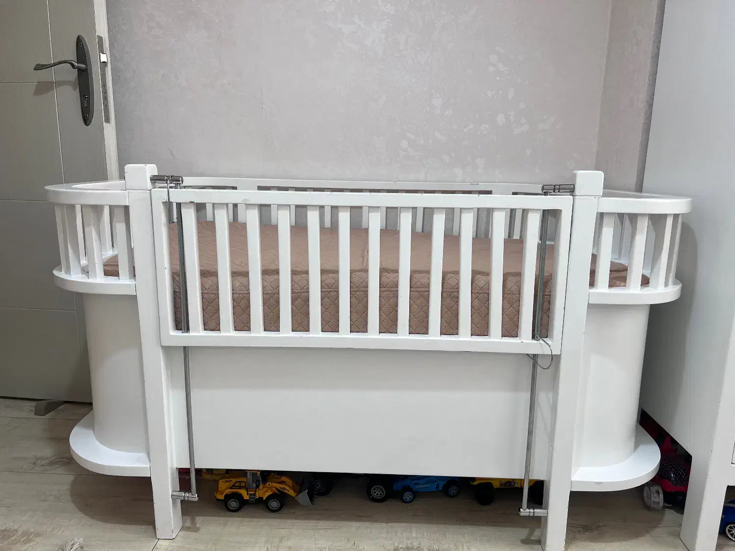 تخت کودک|تخت و صندلی بچه|تهران, مینیسیتی (شهرک نفت)|دیوار