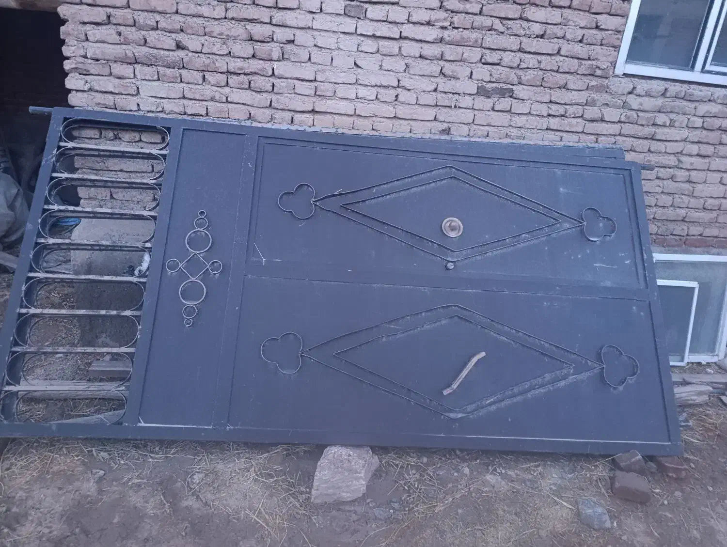 درب بزرگ و سنگین  حیاط یا گاراژ فلزی|مصالح و تجهیزات ساختمان|بناب, |دیوار