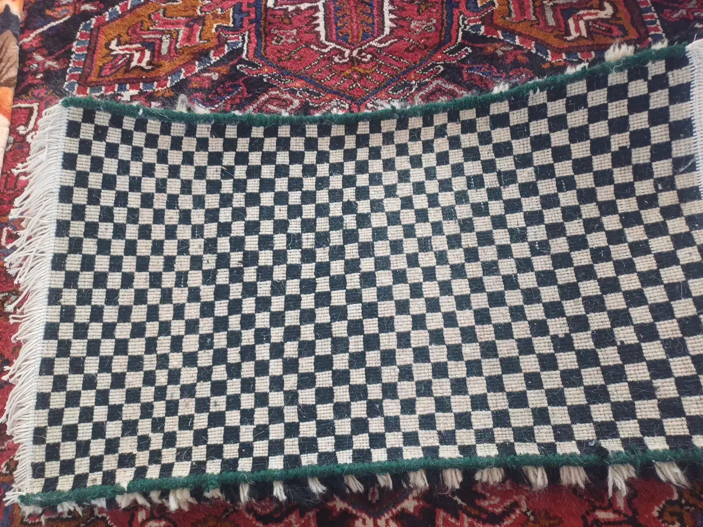 فرش پادری|پادری|باسمنج, |دیوار