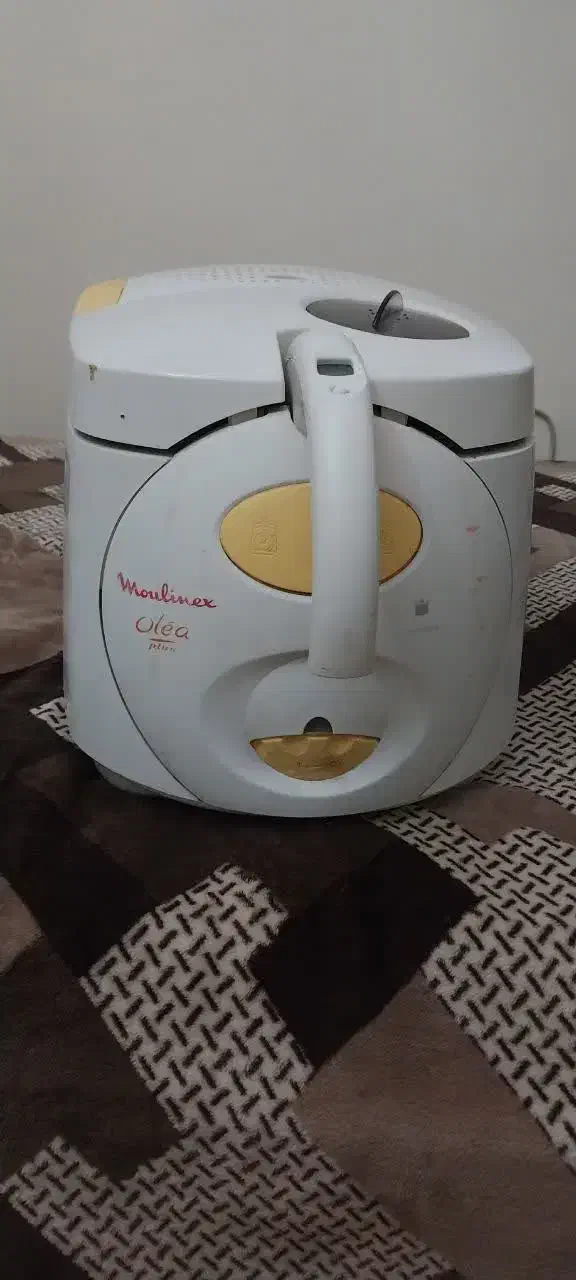 سرخ کن و ابمیوه گیری .و یه سری ظروف نو|سایر لوازم برقی|تهران, بریانک|دیوار