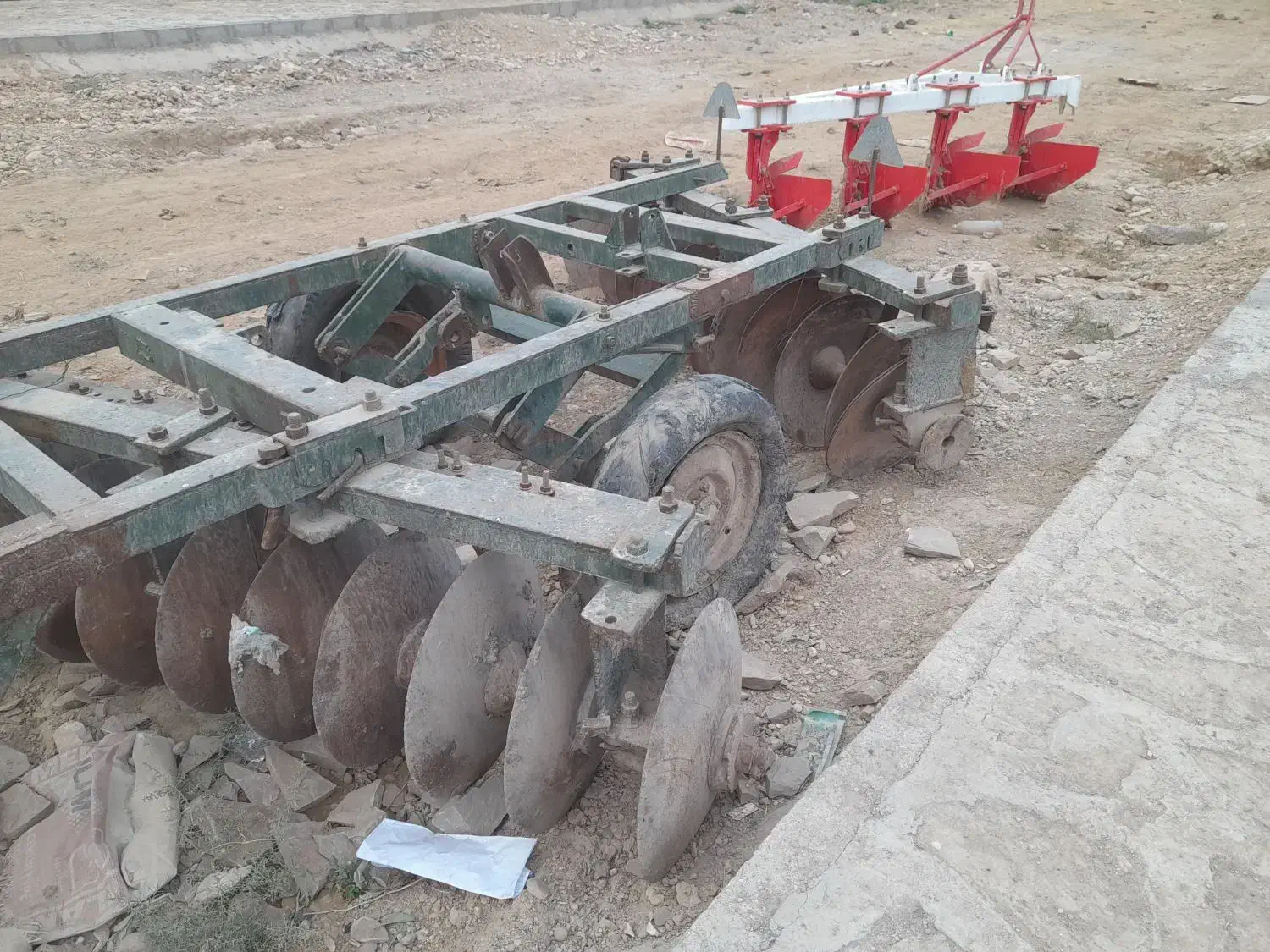 دیسک ۲۴ پر|ماشین‌آلات صنعتی|گتوند, |دیوار