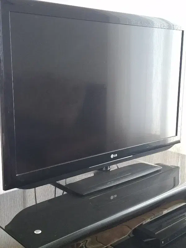 ۴۲ ال جی کره اصل دیجیتال دار|تلویزیون و پروژکتور|سنندج, |دیوار