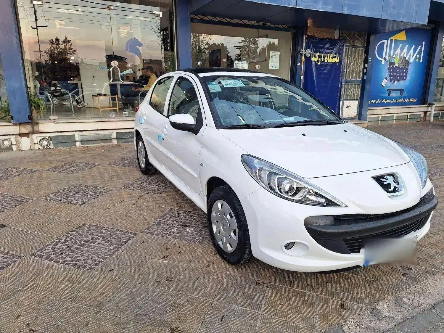 207 صفر پاناروما سقف شیشه ای|خودرو سواری و وانت|ابهر, |دیوار