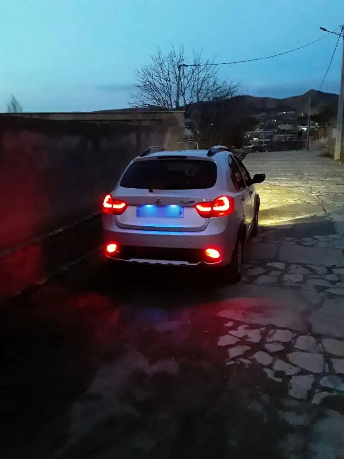 کوییک دنده 401 سیمی|خودرو سواری و وانت|تهران, زعفرانیه|دیوار