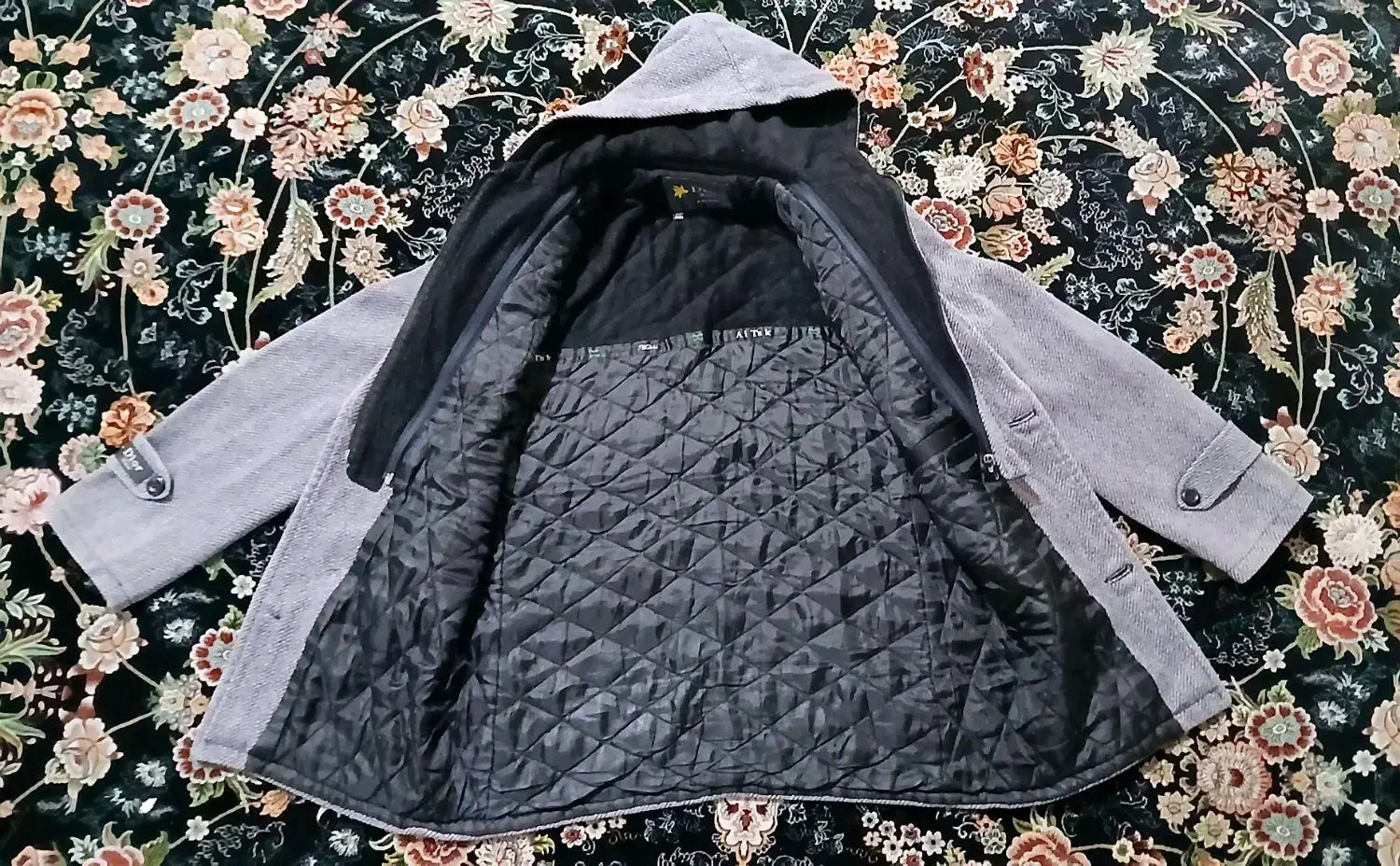 پالتو و کاپشن|کفش و لباس بچه|بومهن, |دیوار