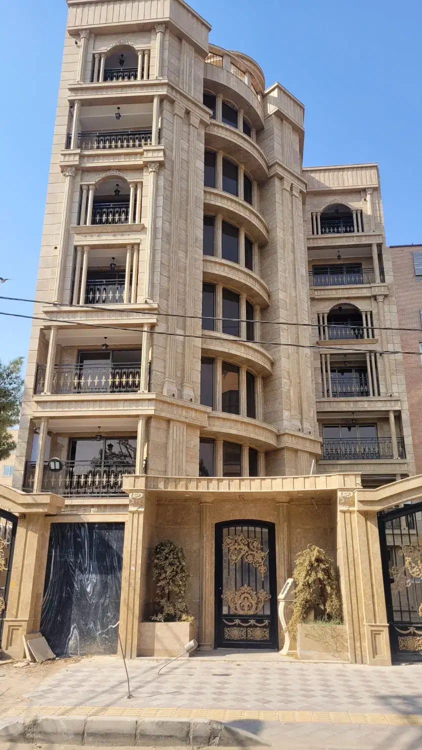 آپارتمان نوساز کلید اول|فروش آپارتمان|شاهین‌شهر, فردوسی|دیوار