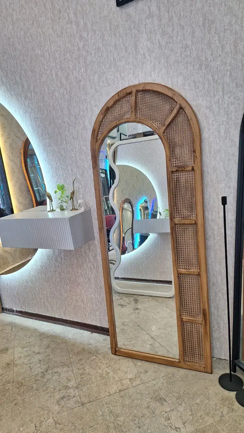 اینه بک لایت|آینه|مشهد, هنرور|دیوار