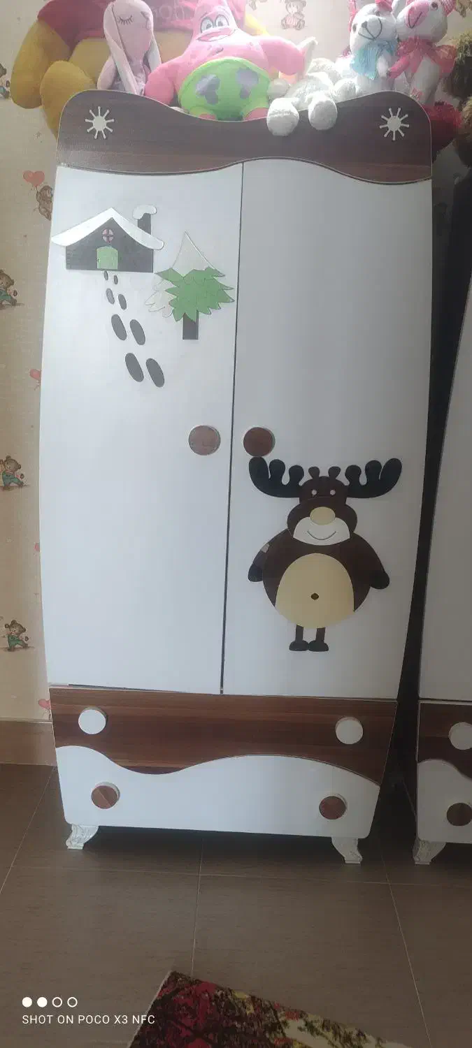 تخت وکمد کودک ونوجوان|تخت و صندلی بچه|بروجرد, |دیوار