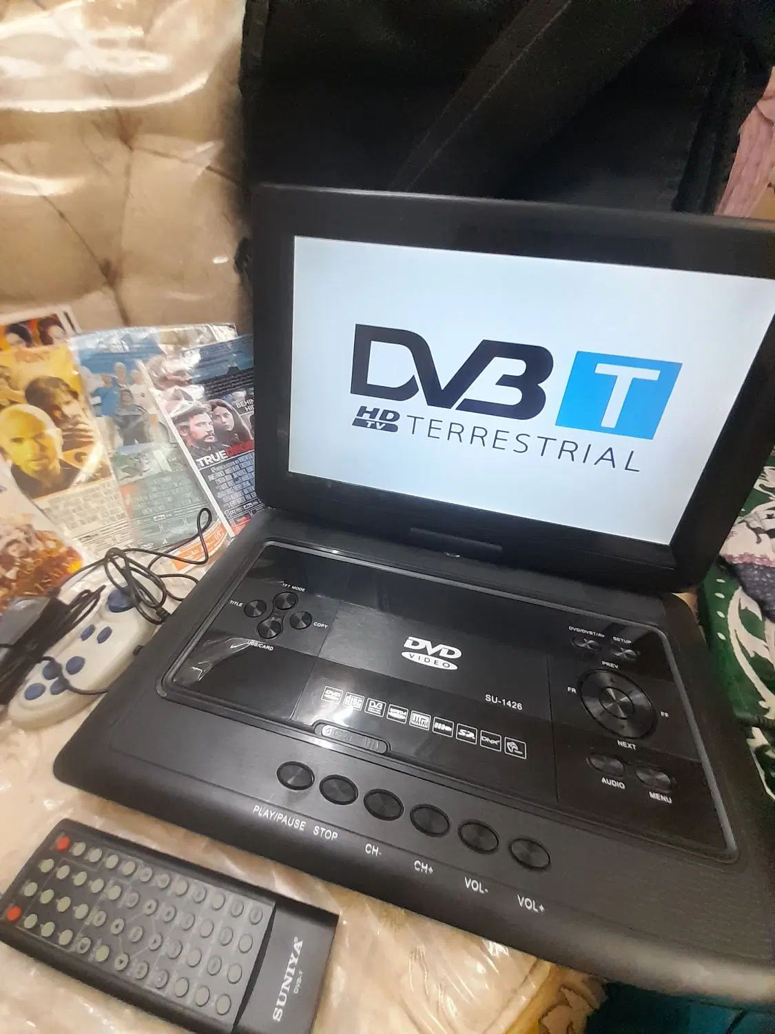 دی ویدی لبتابی مانیتور پرتابل دیجیتال و آنالوگ|پخش‌کننده DVD و ویدیو|تهران, دیلمان|دیوار