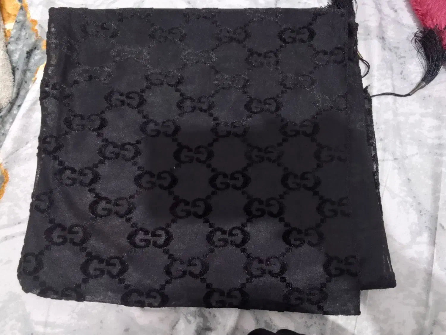 شال مشکی|لباس|مهاجران, |دیوار