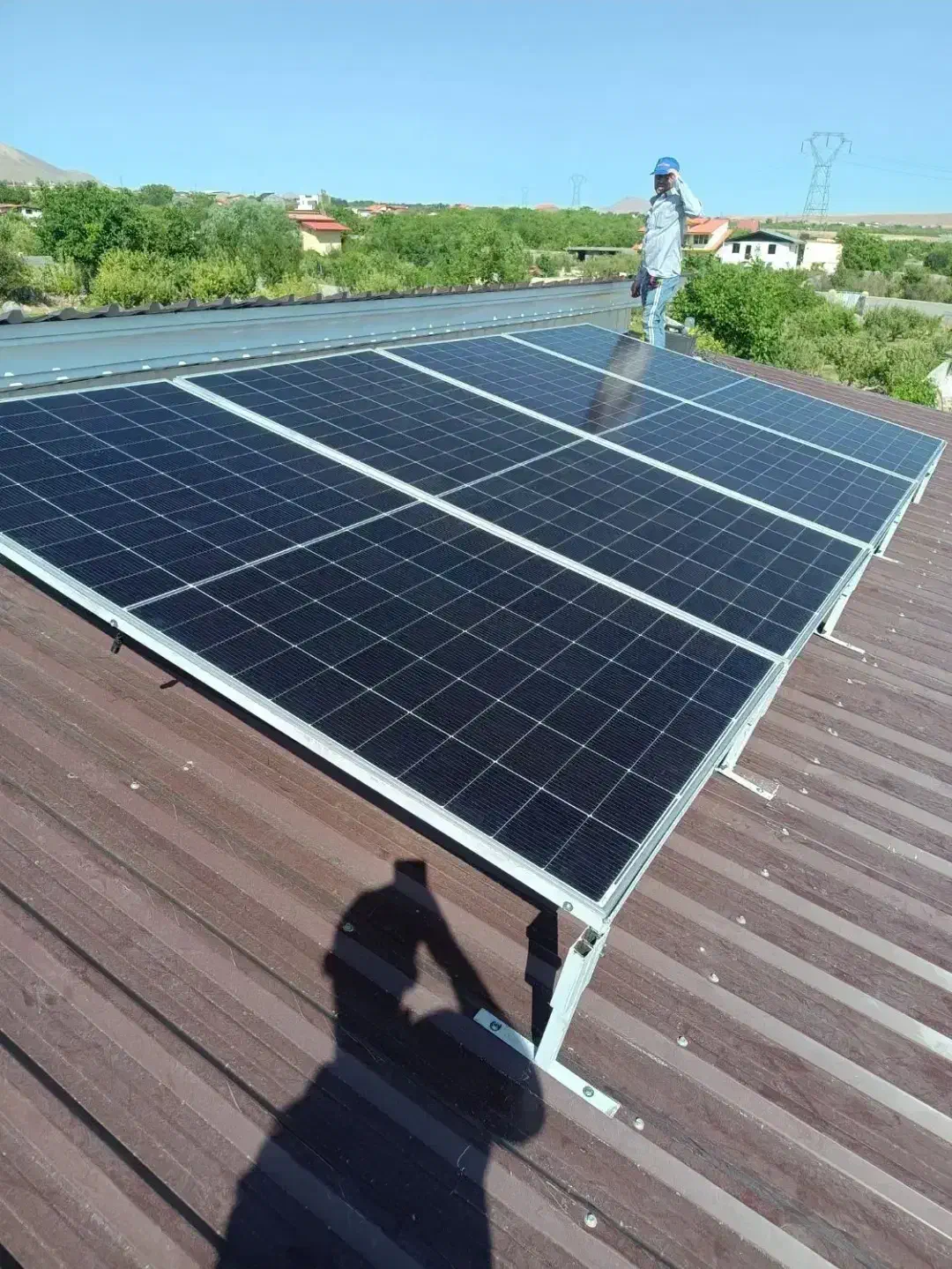 فروش تجهیزات تولید برق از خورشید برق اضطراری|مصالح و تجهیزات ساختمان|قم, فرهنگیان و شهربانی|دیوار