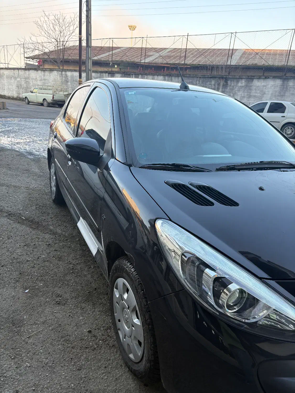 207 مدل ۴۰۲ در حد|خودرو سواری و وانت|آستارا, |دیوار