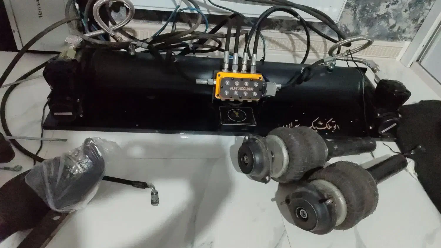 پنوماتیک پژو|قطعات یدکی و لوازم جانبی|رباطکریم, رباطکریم|دیوار