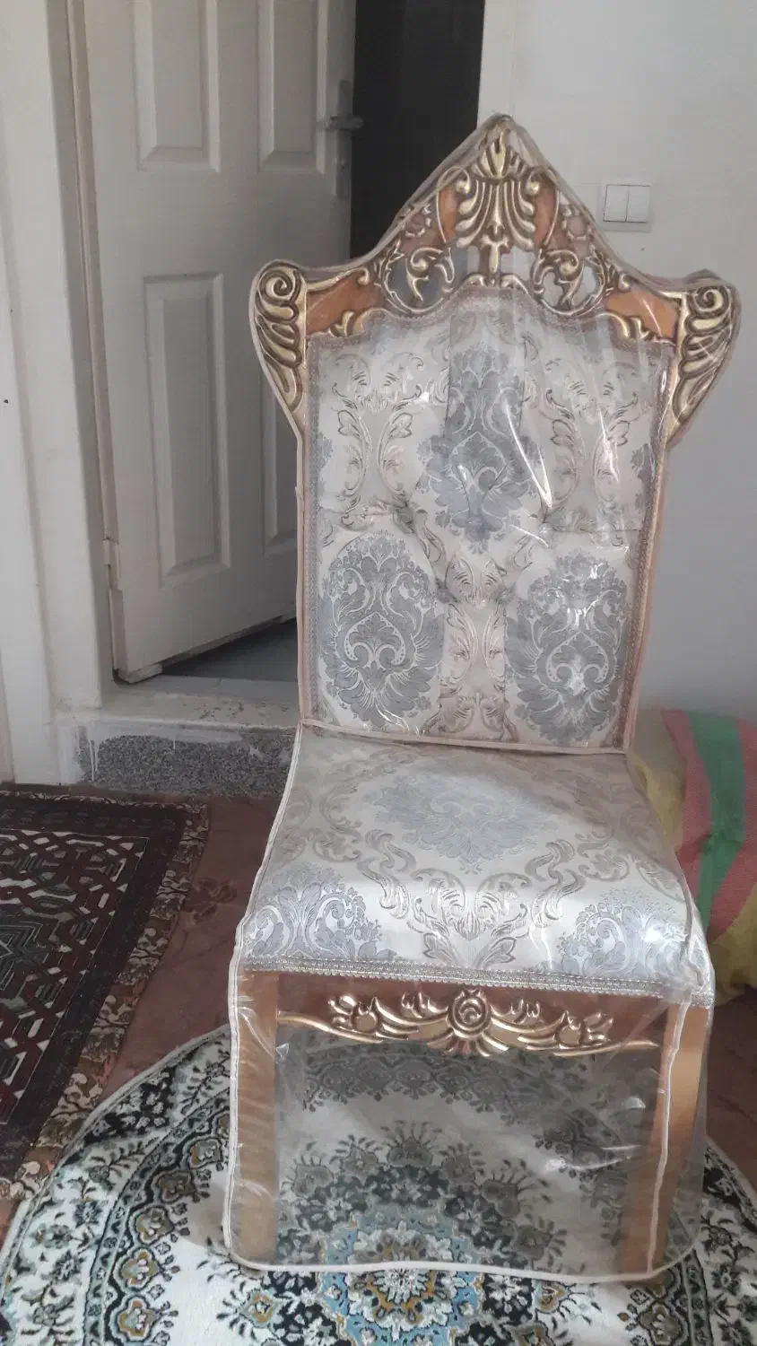 میزغذاخوری۴ نفری|میز و صندلی غذاخوری|ملکان, |دیوار