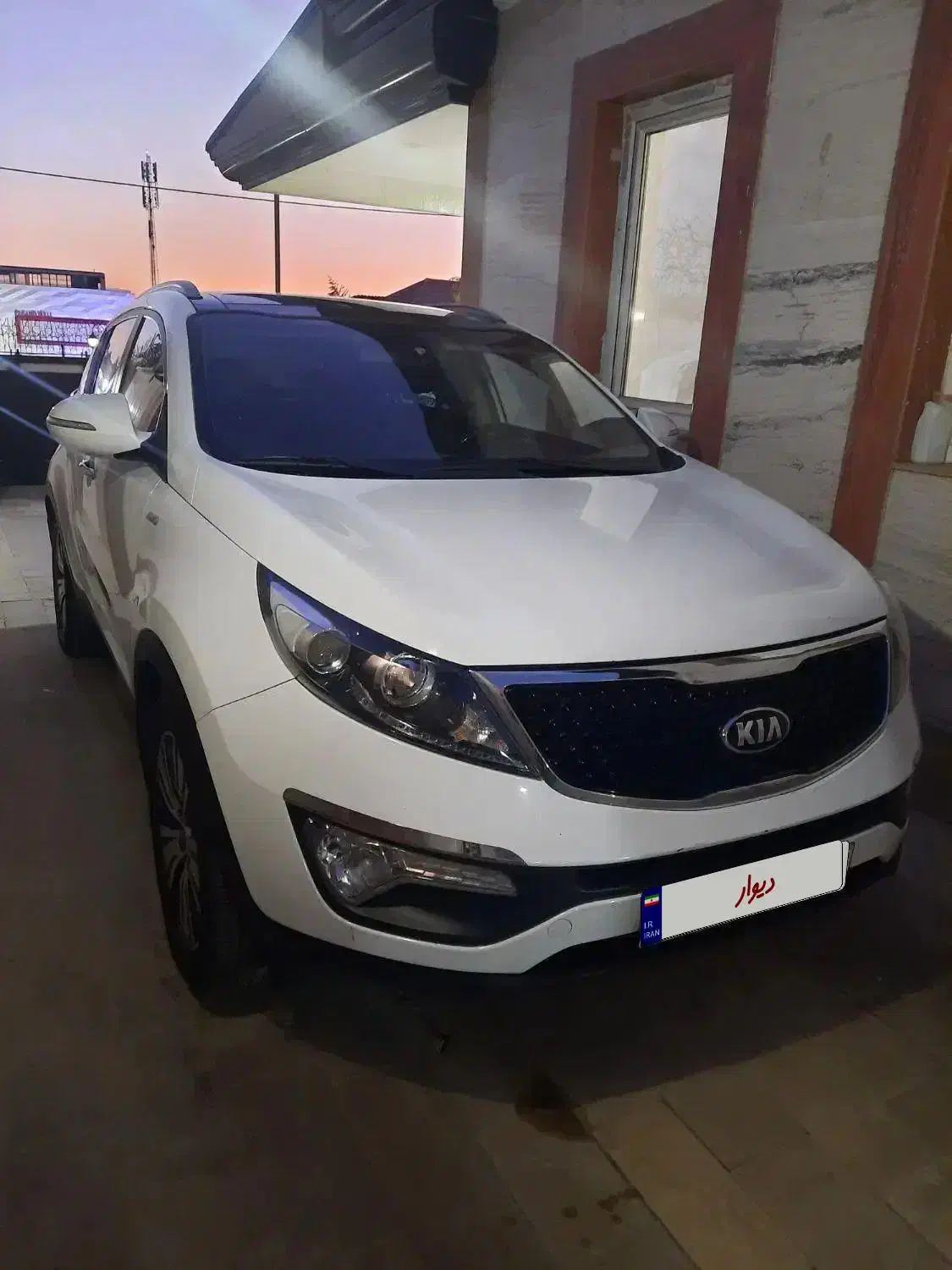 اسپورتیج ۲۰۱۴ سندتک برگ سفید|خودرو سواری و وانت|پرند, فاز ۳|دیوار