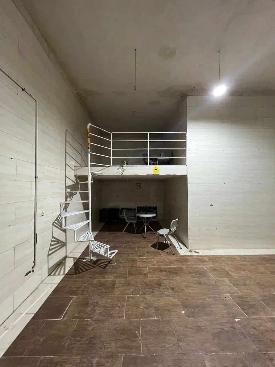 اجاره مغازه ۷۰ متری دور میدان دانشگاه بافت|اجارهٔ مغازه و غرفه|بافت, |دیوار