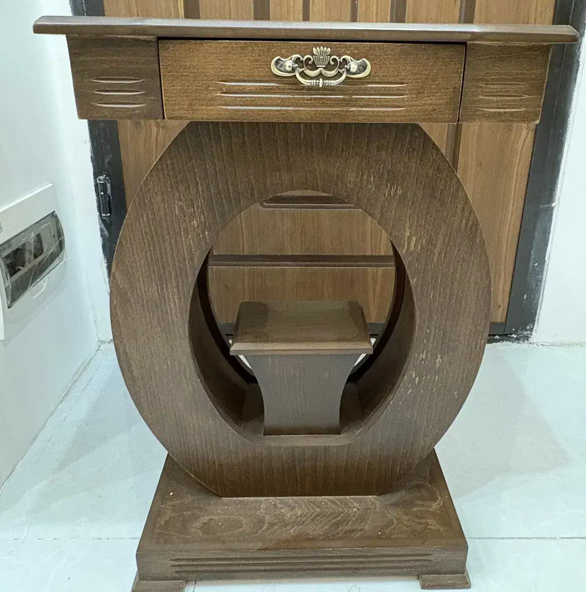 میز تلفن یا دکوری|میز تلفن|قم, باجک دو|دیوار