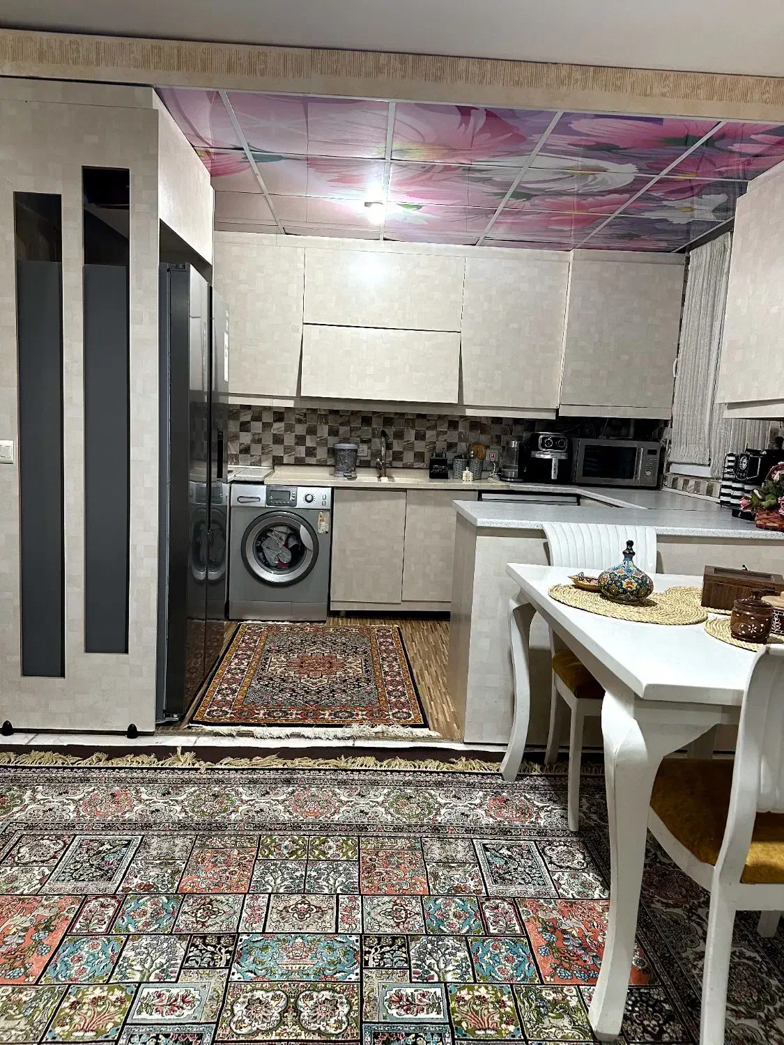 آپارتمان دوخوابه،ویو خیابان ۳۲متری،|فروش آپارتمان|مریوان, |دیوار