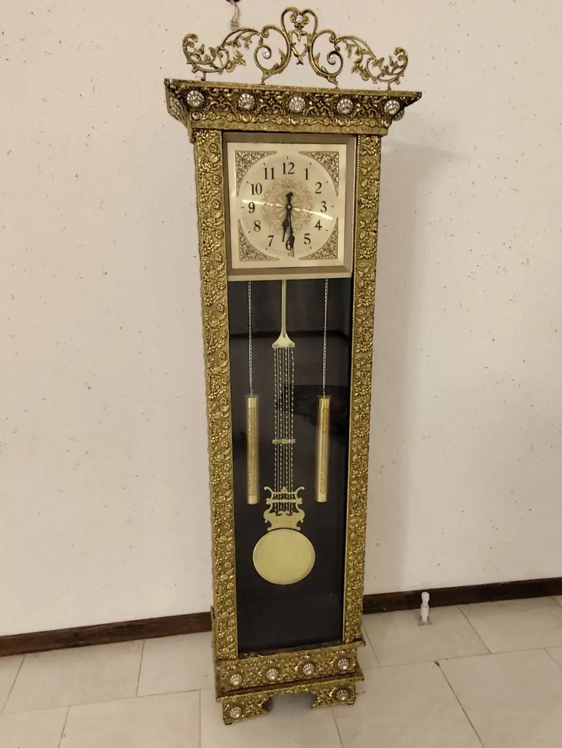 ساعت برنزی ایستاده ،در حد نو مناسب برای جهاز|ساعت دیواری و تزئینی|زنجان, |دیوار