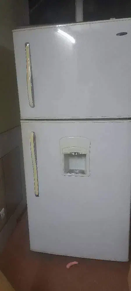 یخچال و فریزر|یخچال و فریزر|فولادشهر, فولادشهر|دیوار