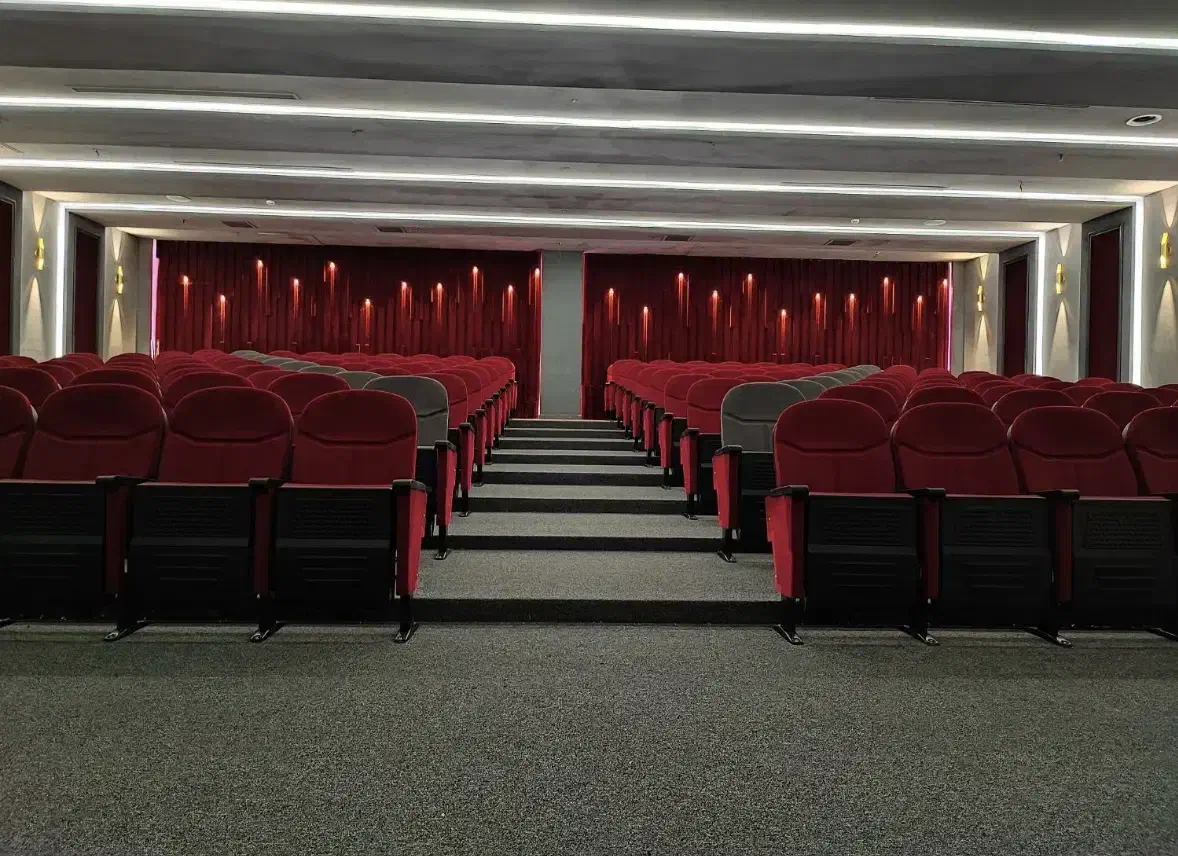 ۱۹۵متر/برج باغ/امکانات هتلینگ/تمدید سالانه/فوری