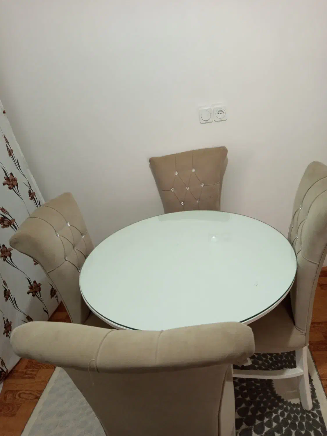 میز غذاخوری|میز و صندلی غذاخوری|خرمدره, |دیوار