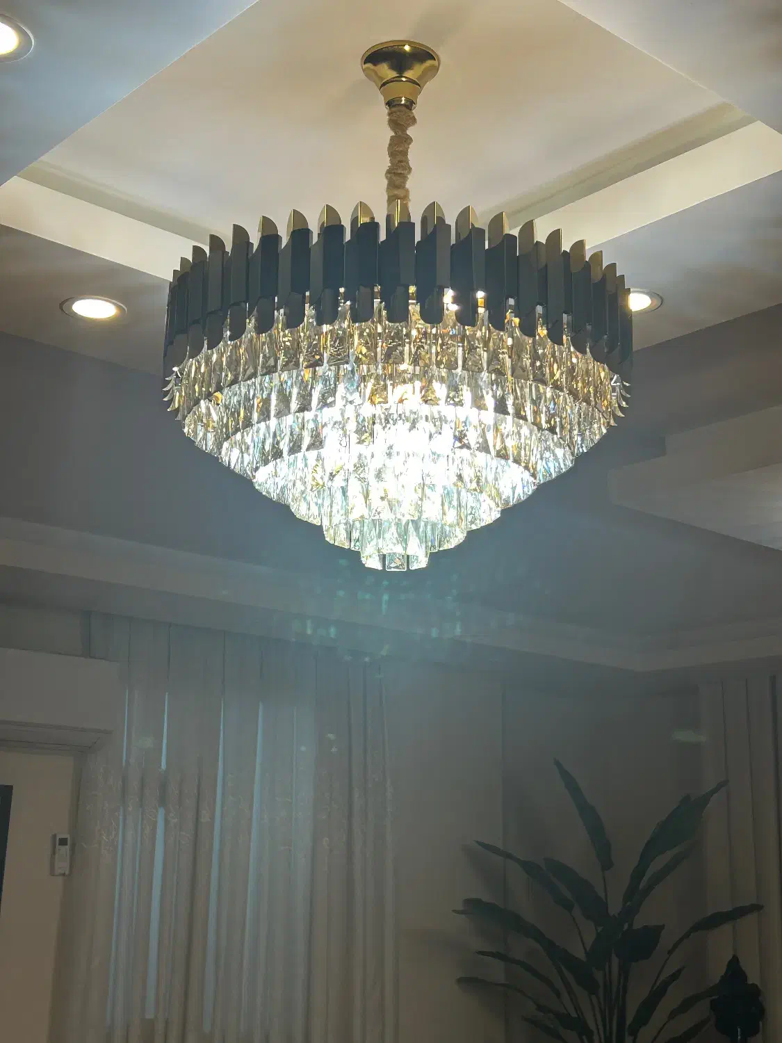 یک جفت لوستر|لوستر و چراغ آویز|پاکدشت, پاکدشت (مامازند)|دیوار