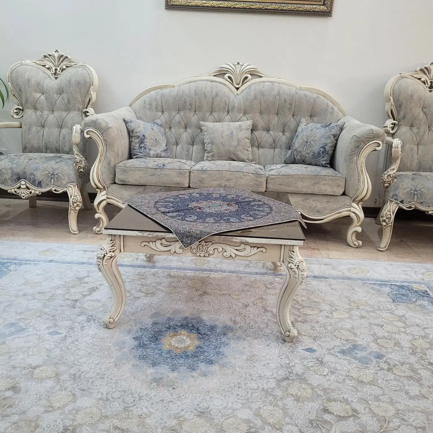 سرویس مبلمان کلاسیک ۷ نفره و نهارخوری ۸ نفره|مبلمان خانگی و میز عسلی|تهران, علم و صنعت|دیوار