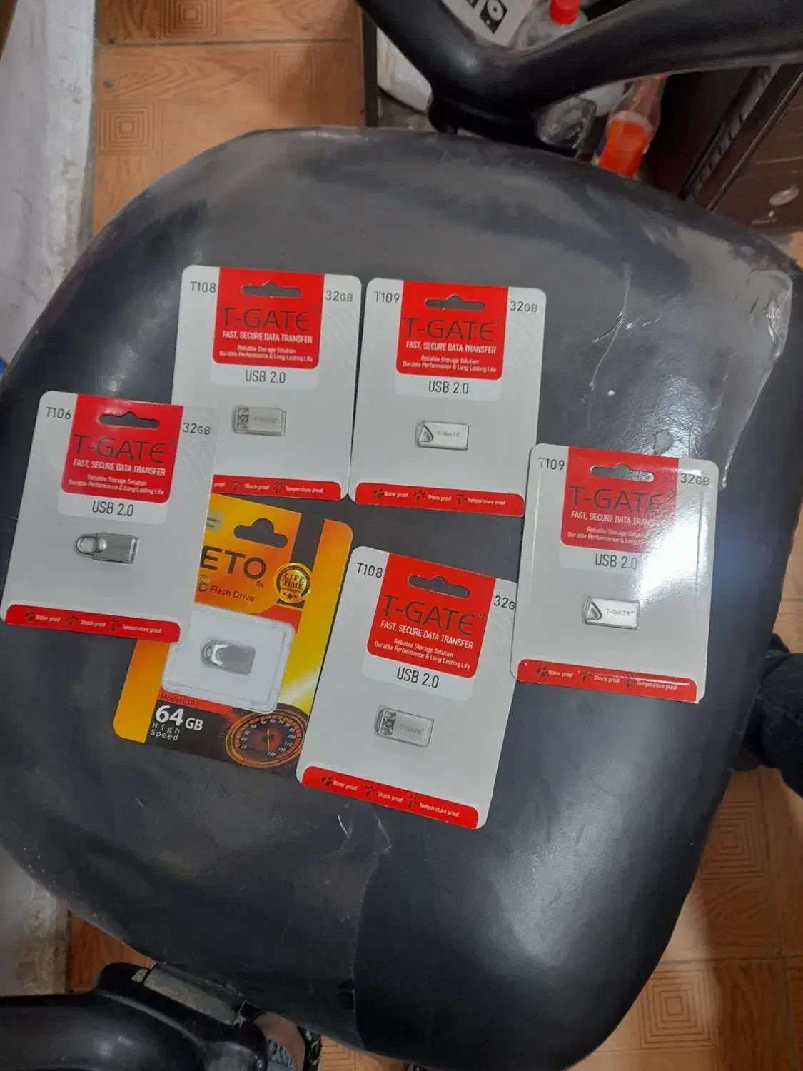 فلش|قطعات و لوازم جانبی رایانه|تربت جام, شهرک آزادگان|دیوار