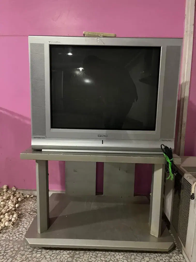 تلویزیون ۳۰ اینچ هیتاچی ژاپن|تلویزیون و پروژکتور|ساری, |دیوار