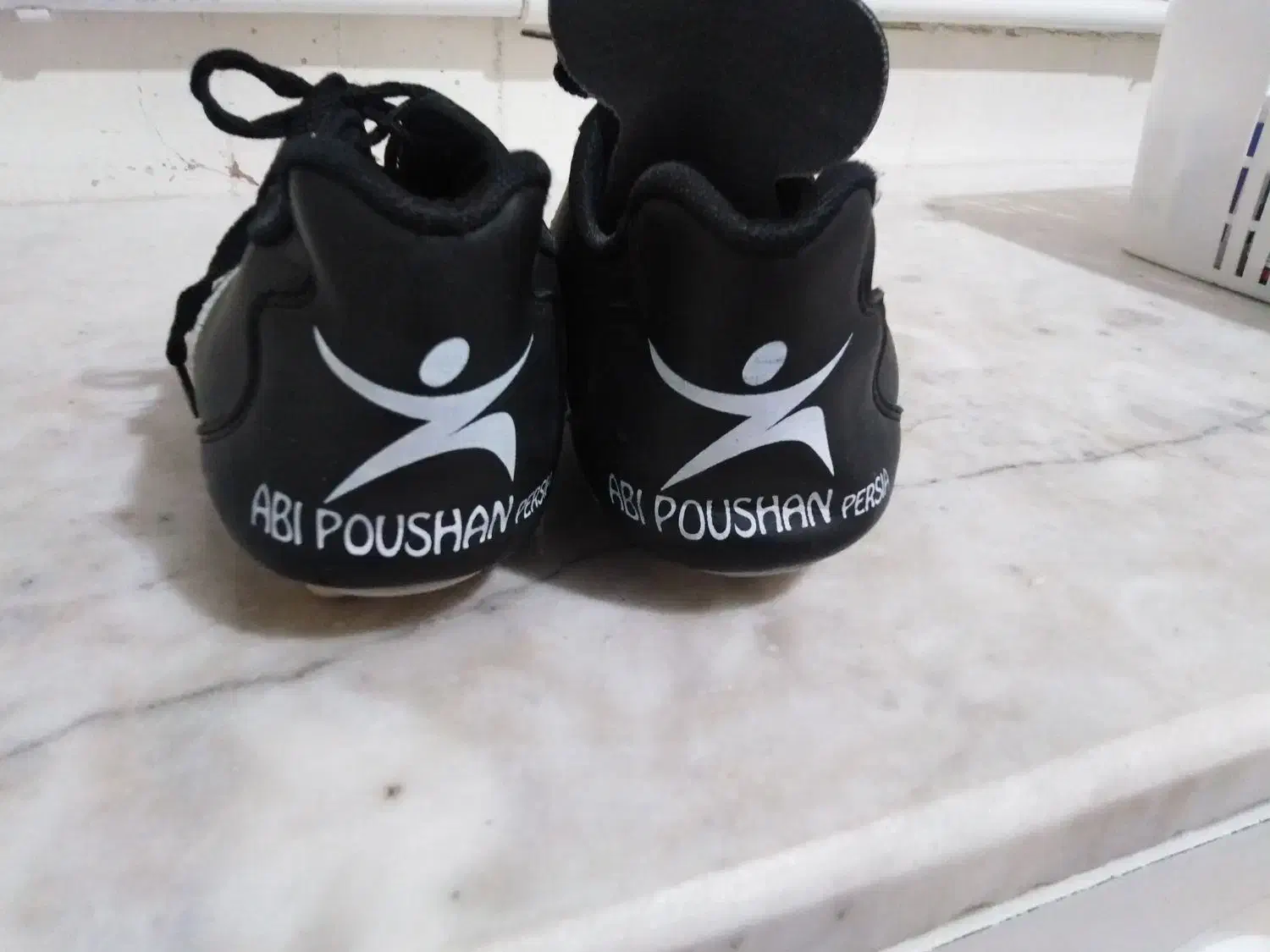 کفش چمنی فوتبال|کیف، کفش، کمربند|گیلان غرب, |دیوار