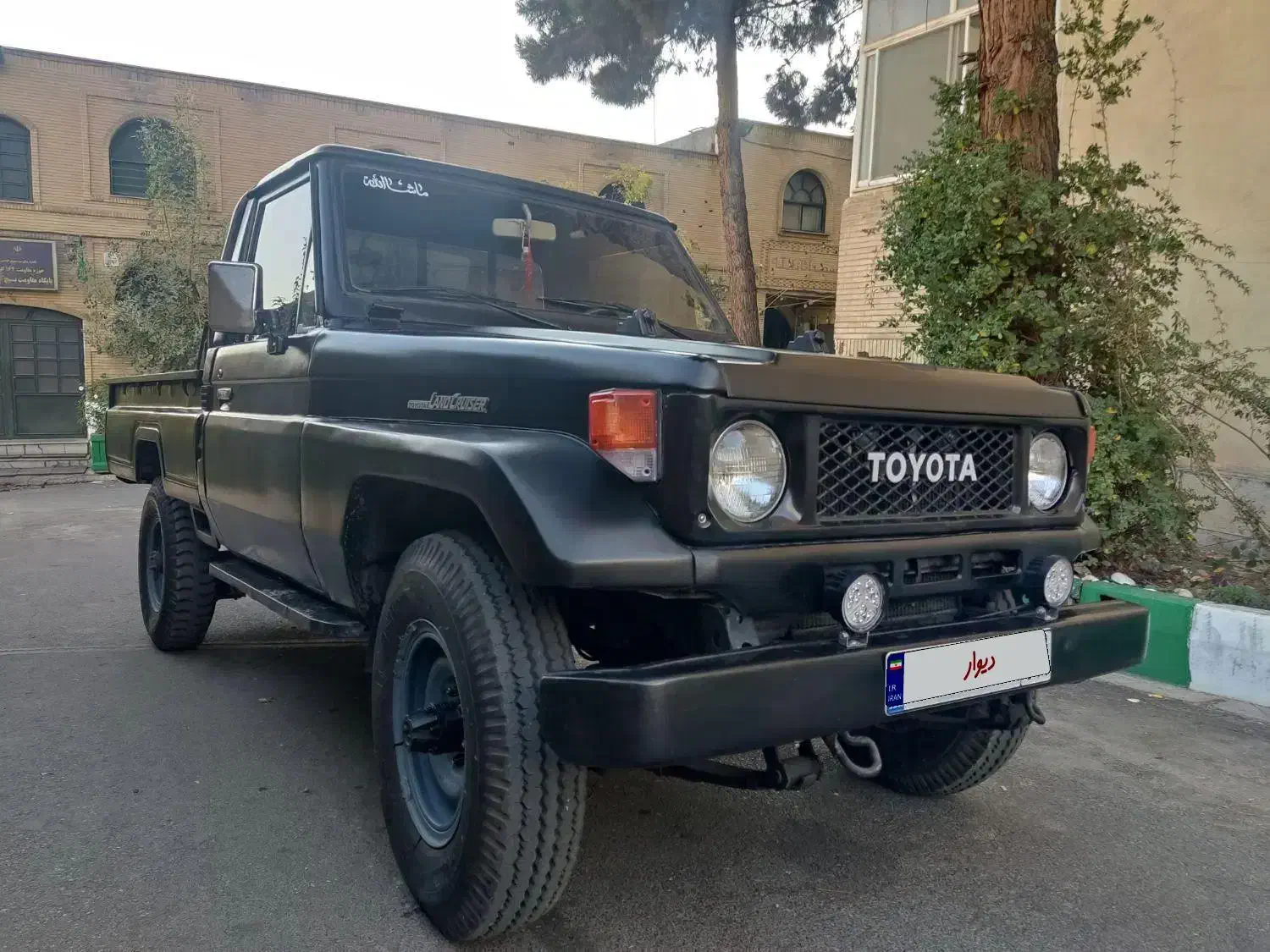 وانت تویوتا لندکروز|خودرو سواری و وانت|تهران, اقدسیه|دیوار