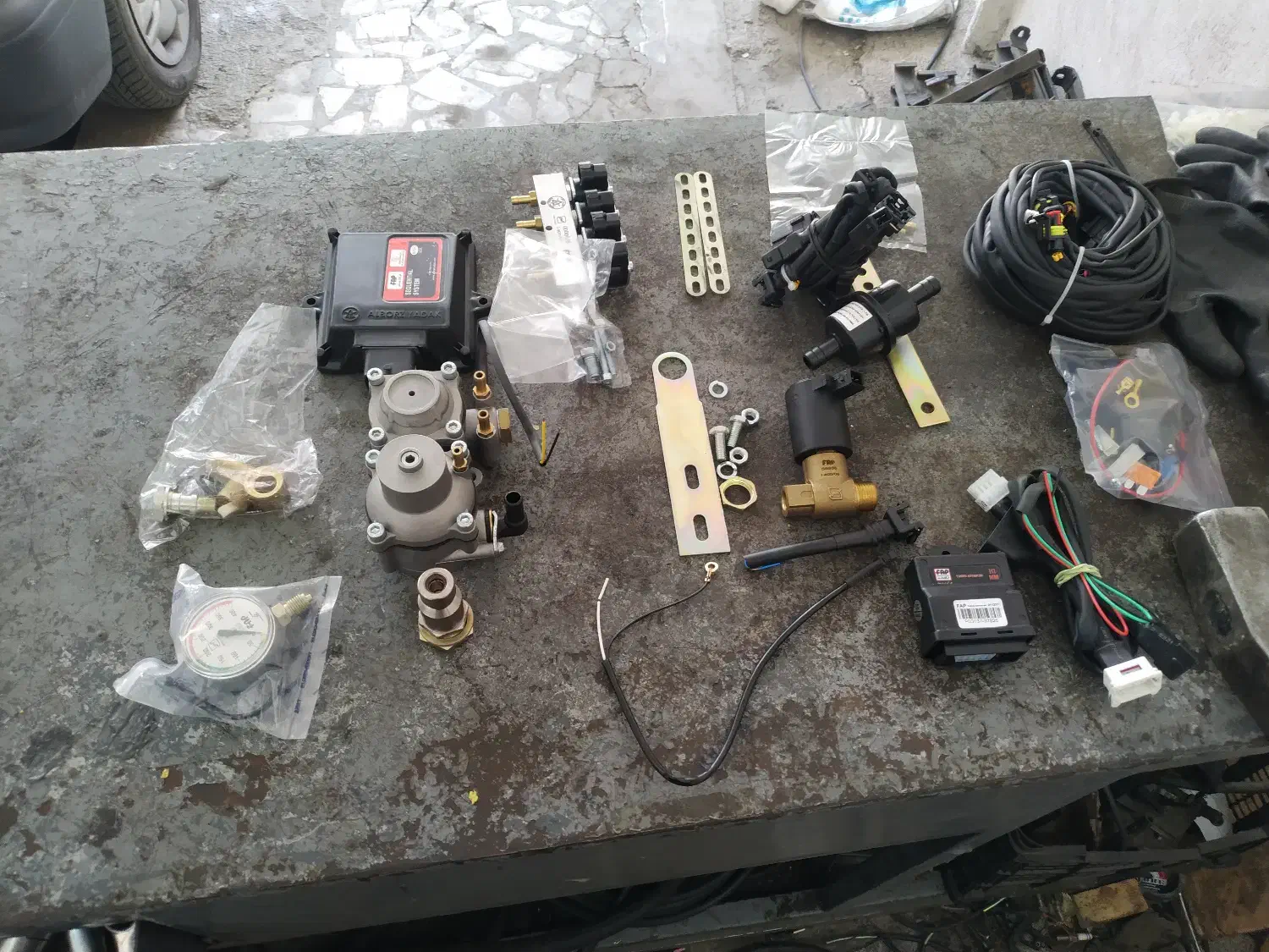 تبدیل دولتی خودروهای سواری به دوگانه سوز CNG|خدمات موتور و ماشین|رشت, امین الضرب|دیوار