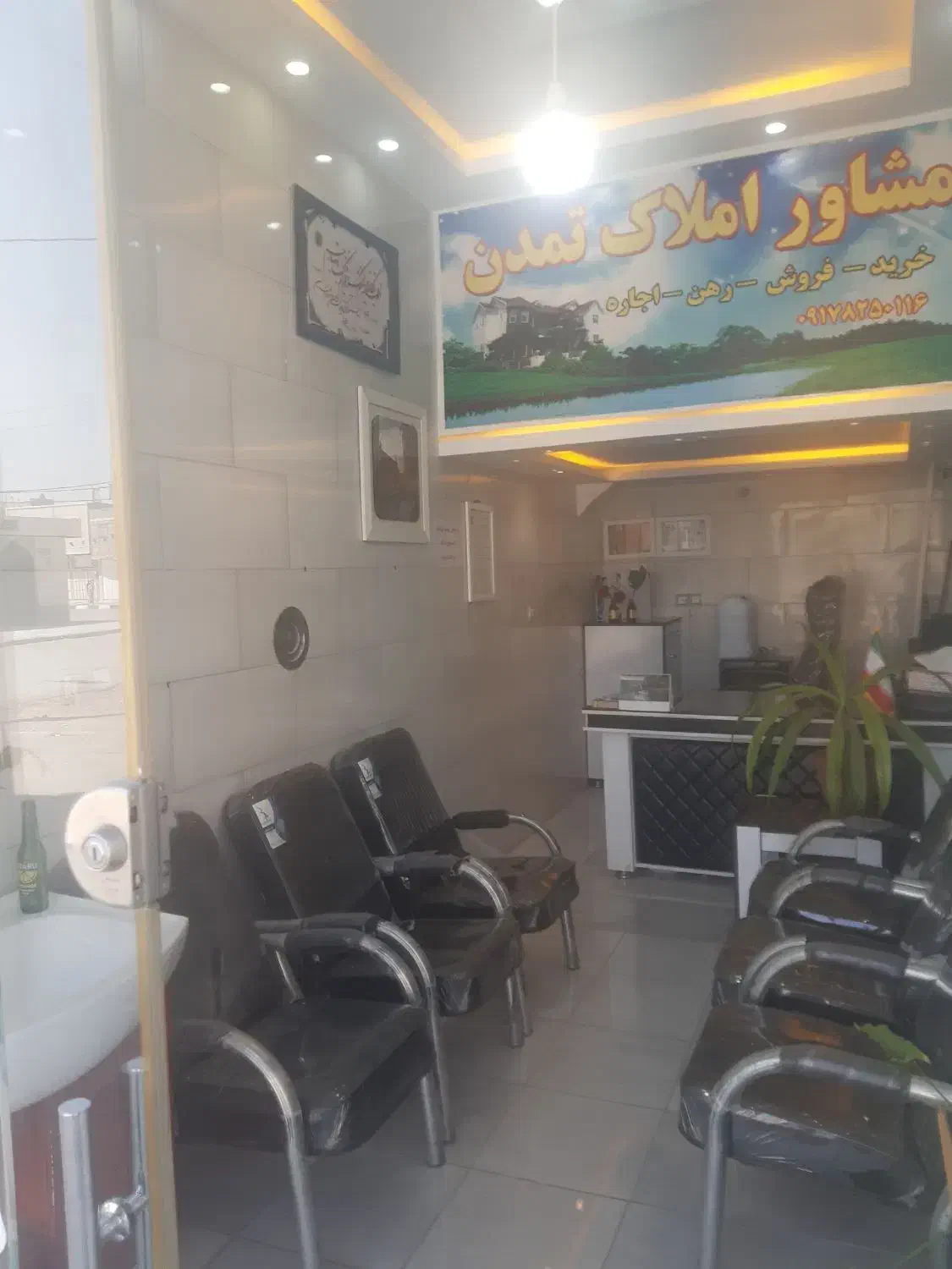 مغازه فروشی در شهرک گردخون|فروش مغازه و غرفه|شیراز, شهرک کوشکک|دیوار