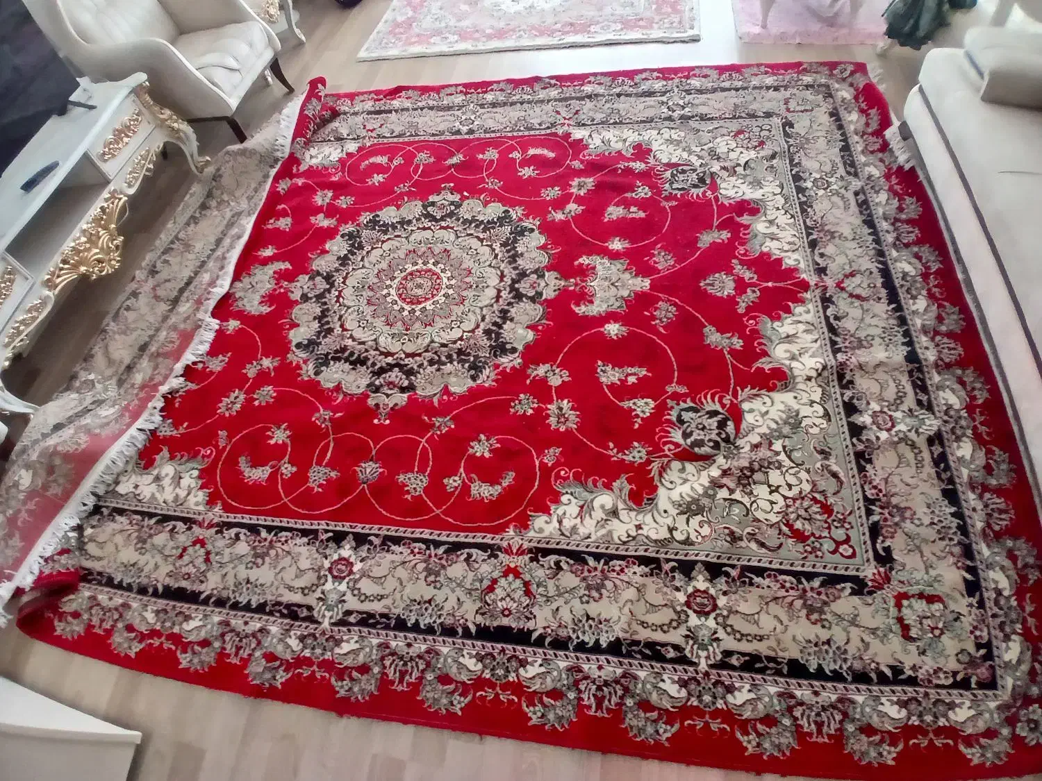 فرش ماشینی در حد نو|فرش|تبریز, |دیوار