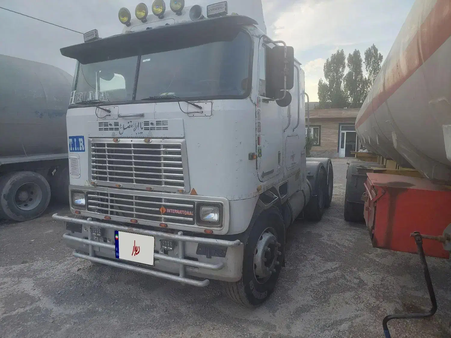 کشنده اینترناش۴۰۰|خودرو سنگین|اردبیل, |دیوار