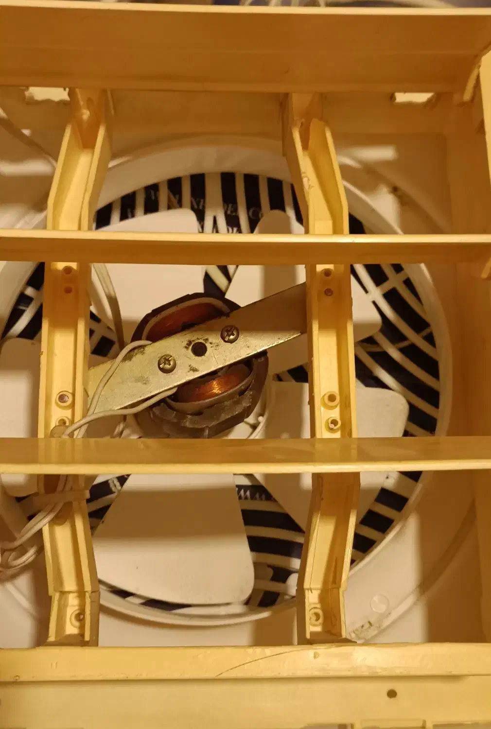 هواکش|پنکه و تصفیهکنندهٔ هوا|تبریز, |دیوار