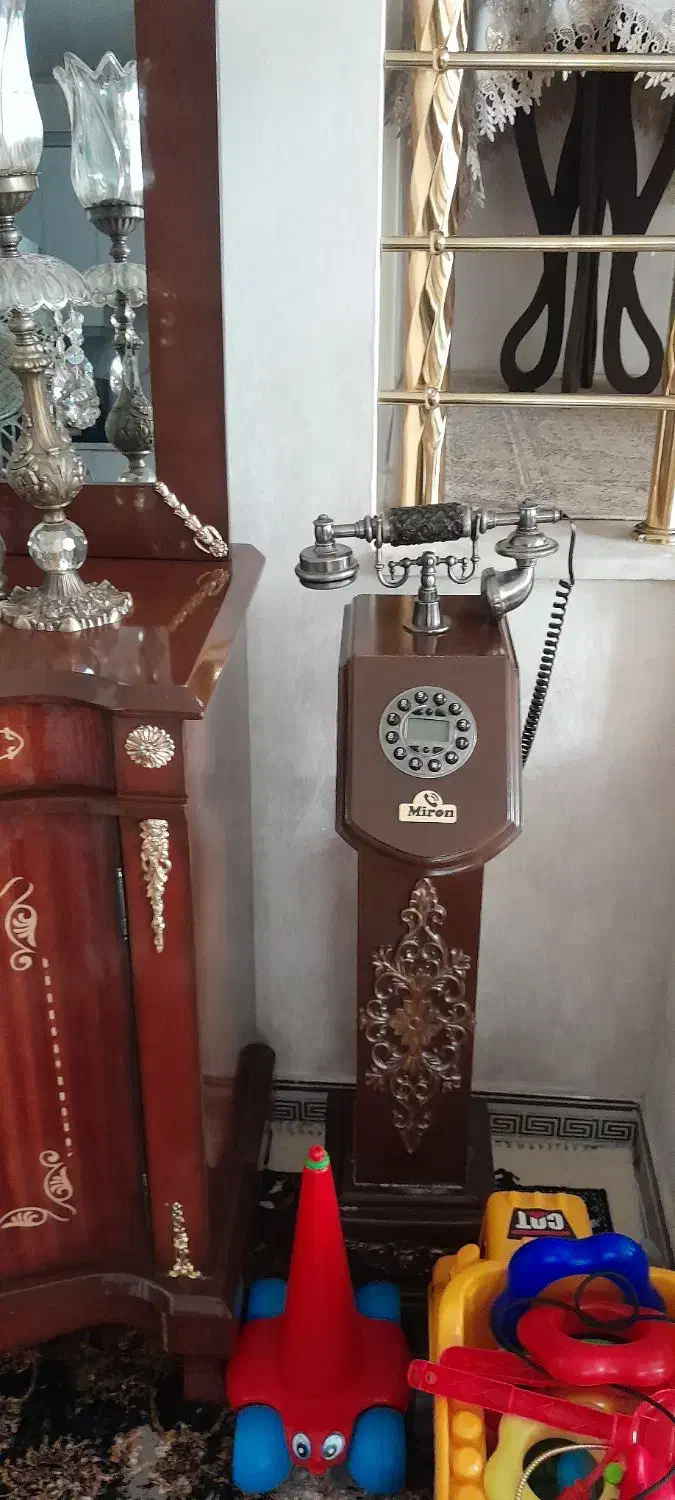 تلفن ایستاده سالم|تلفن رومیزی|اراک, |دیوار