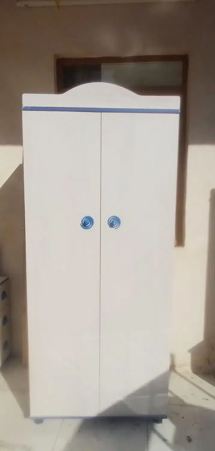 سرویس چوب و خواب نوجوان|تخت و صندلی بچه|مشهد, سیلو|دیوار