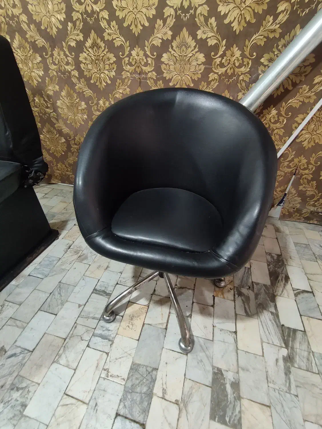 صندلی و میز ناخن|صندلی و نیمکت|کردکوی, |دیوار